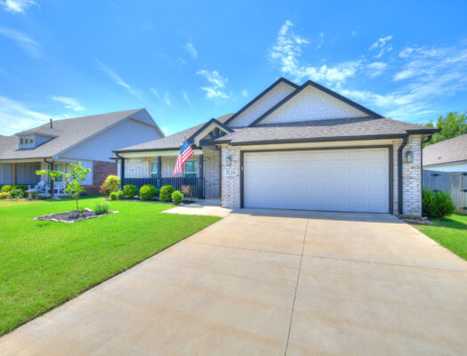2126 E 140th Street S, Bixby, OK 74008